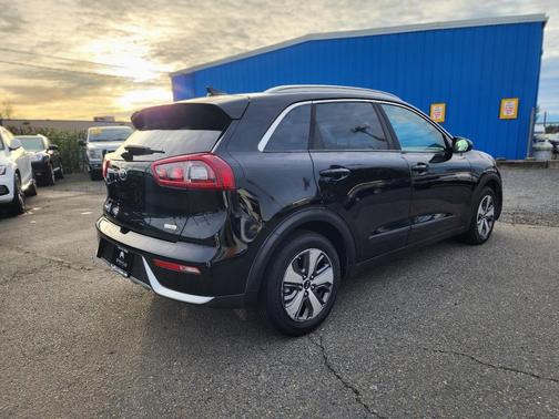 2018 Kia Niro LX