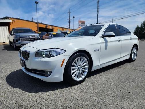 Pearl White 2011 BMW 535 535i