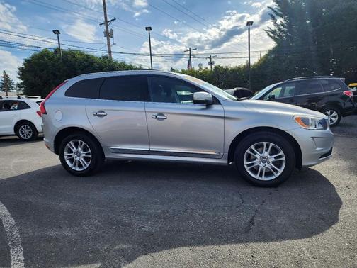 2016 Volvo XC60 T5 Premier