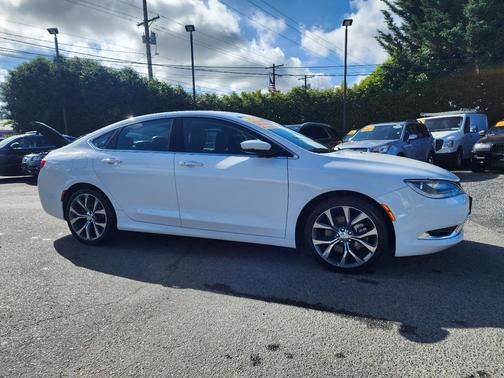 2015 Chrysler 200 C