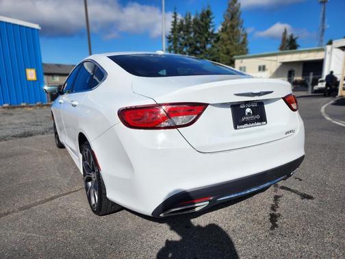 2015 Chrysler 200 C