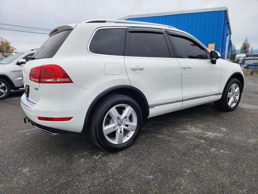 2012 Volkswagen Touareg TDI Lux