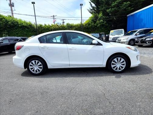 2013 Mazda Mazda3 i Sport