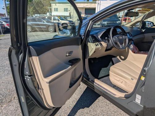 2013 Toyota Venza LE