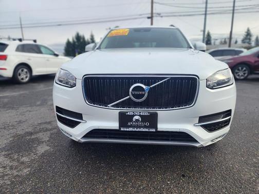 2016 Volvo XC90 T5 Momentum