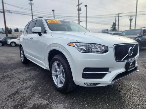 2016 Volvo XC90 T5 Momentum