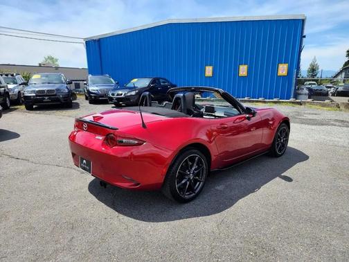 Soul Red Metallic 2016 Mazda MX-5 Miata Club