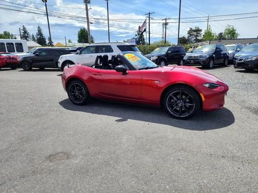 Soul Red Metallic 2016 Mazda MX-5 Miata Club
