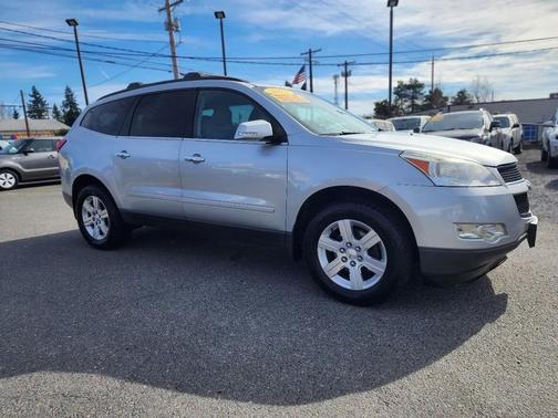 Silver Ice Metallic 2012 Chevrolet Traverse LT