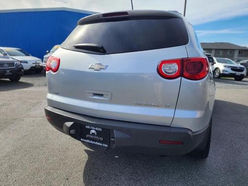 Silver Ice Metallic 2012 Chevrolet Traverse LT