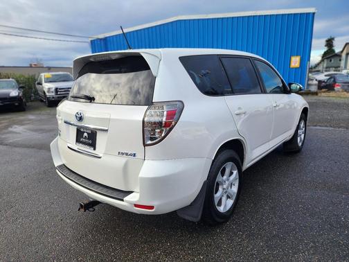 2014 Toyota RAV4 EV FWD 4dr (Natl)