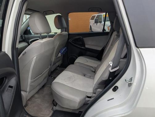 2014 Toyota RAV4 EV FWD 4dr (Natl)