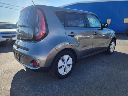 2016 Kia Soul EV Base
