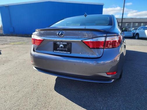 2014 Lexus ES 300h Base