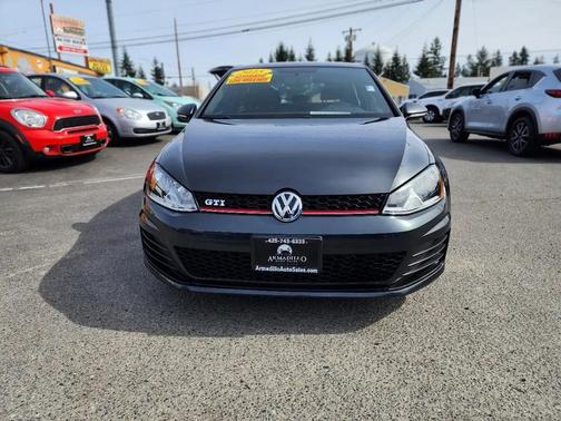 2015 Volkswagen Golf GTI 2.0T S 4-Door