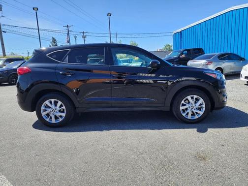 Black Noir Pearl 2019 Hyundai TUCSON SE