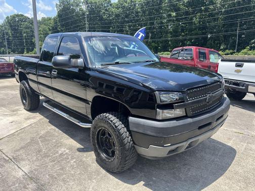 2004 Chevrolet Silverado 2500 LT H/D Extended Cab