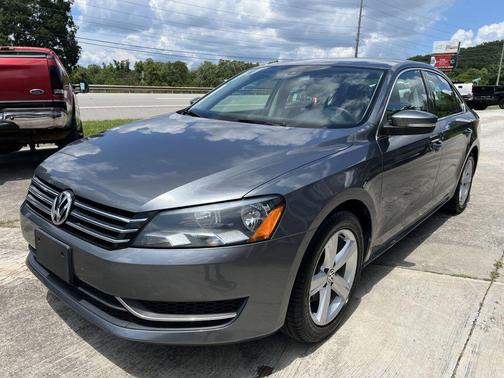 2014 Volkswagen Passat 2.5L SE
