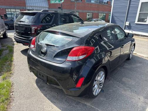 2012 Hyundai Veloster Base