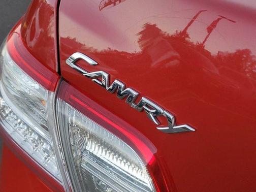 2011 Toyota Camry Hybrid 