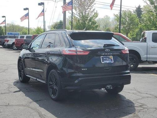 2022 Ford Edge ST Line