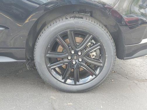 2022 Ford Edge ST Line