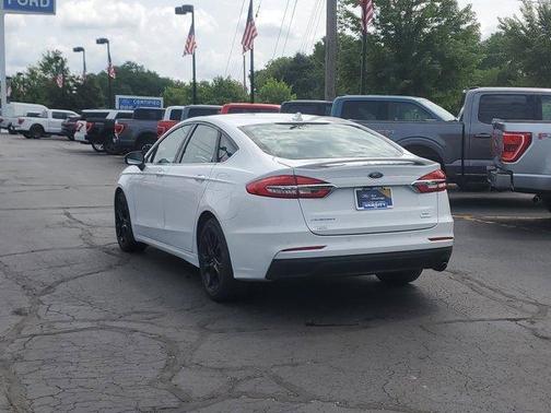 2020 Ford Fusion SE