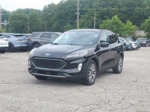 2022 Ford Escape Titanium