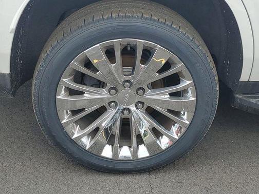 White Frost 2021 GMC Yukon Denali