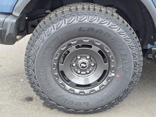 Azure Gray Metallic 2025 Ford Bronco Badlands