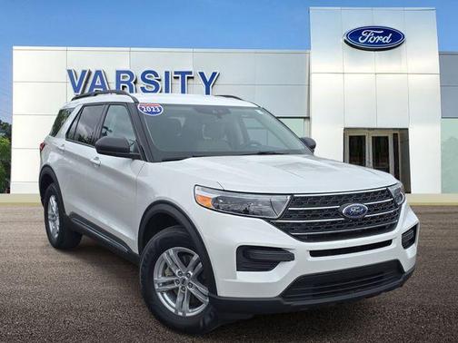 White Metallic 2023 Ford Explorer XLT