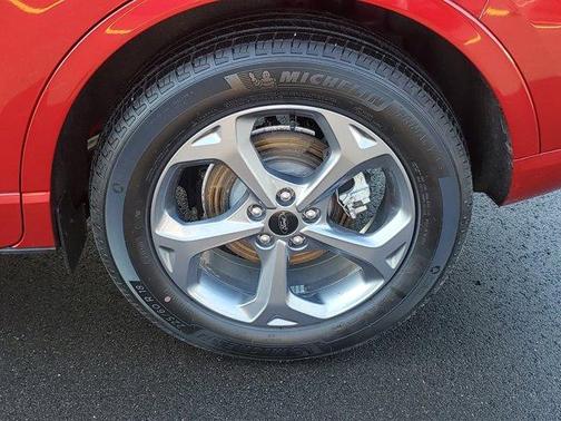 Rapid Red Metallic Tinted Clearcoat 2024 Ford Escape ST-Line