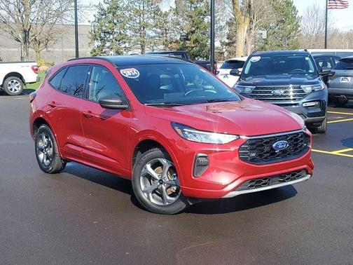 Rapid Red Metallic Tinted Clearcoat 2024 Ford Escape ST-Line