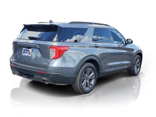 Gray Metallic 2023 Ford Explorer XLT