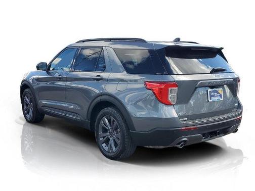 Gray Metallic 2023 Ford Explorer XLT