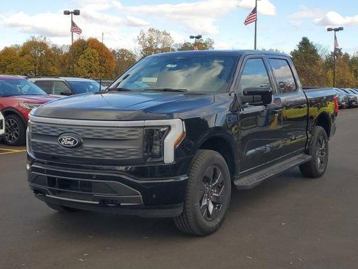 2025 Ford F-150 Lightning LARIAT