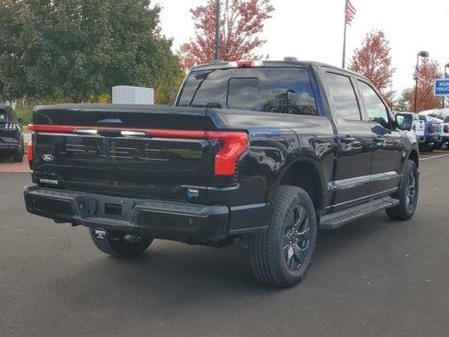 2025 Ford F-150 Lightning LARIAT