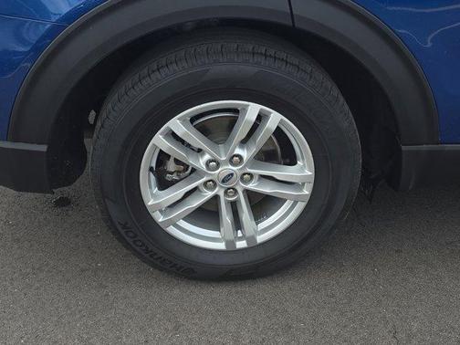 Blue Metallic 2023 Ford Explorer XLT