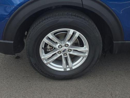 Blue Metallic 2023 Ford Explorer XLT