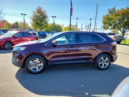 Burgundy 2024 Ford Edge SEL