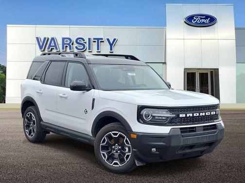 Oxford White 2025 Ford Bronco Sport Outer Banks SUV