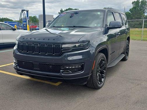 Riverrock Green 2022 Jeep Wagoneer Series II