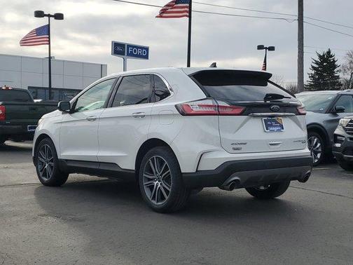 2020 Ford Edge Titanium