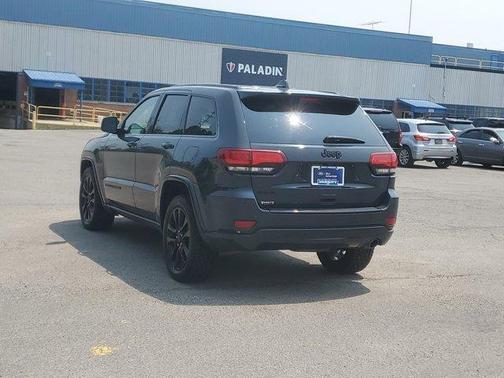 2017 Jeep Grand Cherokee Altitude