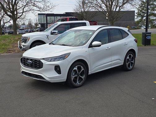 Star White 2024 Ford Escape ST-Line Select