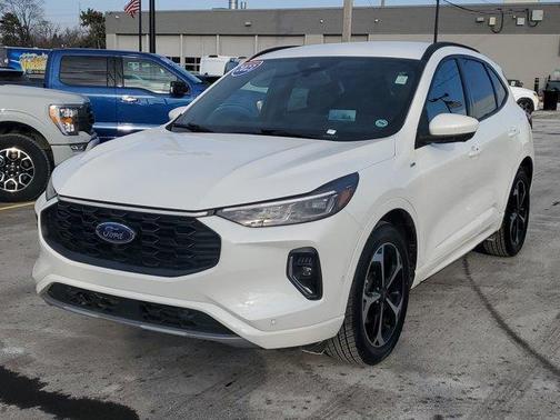 2023 Ford Escape ST-Line Elite