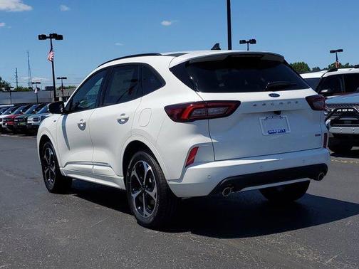 2025 Ford Escape ST-Line Elite