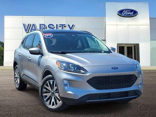 Silver Metallic 2022 Ford Escape Titanium
