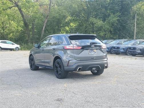 2022 Ford Edge ST