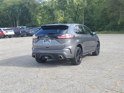 2022 Ford Edge ST